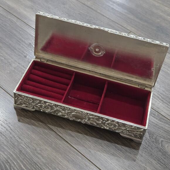 Vintage Ornate Silver-plated Jewelry Box Red Velvet Interior 9 x 4 x 2 Hong Kong - Picture 6 of 12